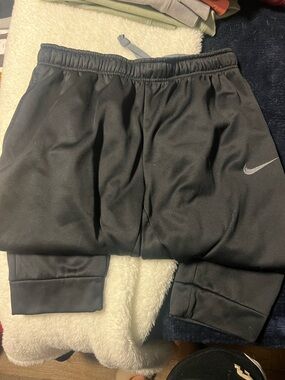Nike Black Men's Jogger Sweatpants with Gray Swoosh